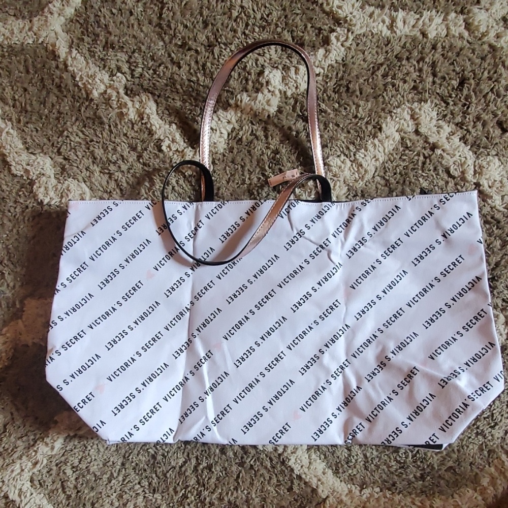 New vs pink tote
